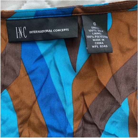 Multicolored Silk Blouse- Size 6 - Picture 5 of 5